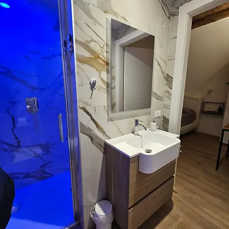 Joy Βίλα Βερόνα